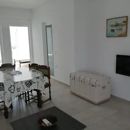 Apartamento Almira Ghouse *