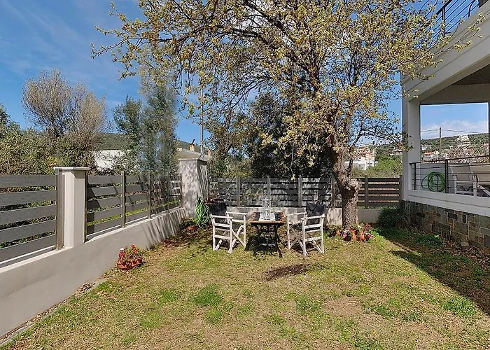 Apartment Almira Ghouse